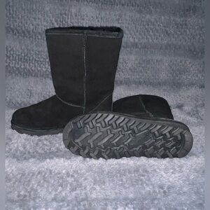BearPaw Elle Short